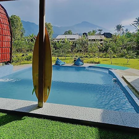 Raturinjani Homestay Selong Exterior foto