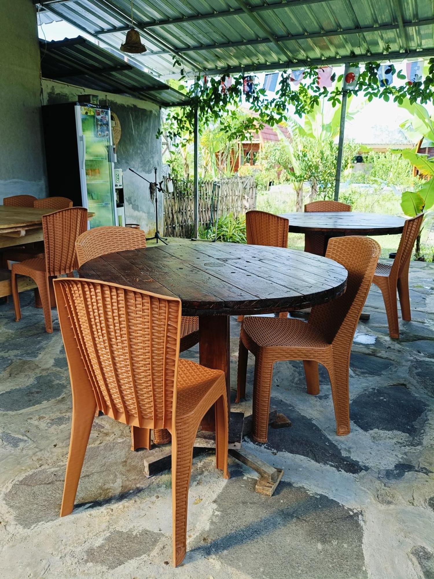Raturinjani Homestay Selong Exterior foto